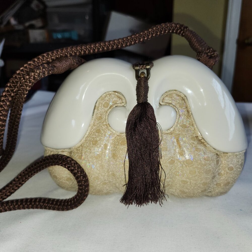 Timmy Woods Clamshell Bag